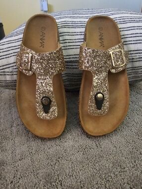 ANNA Glitter T-Strap Sandals in Rose Gold